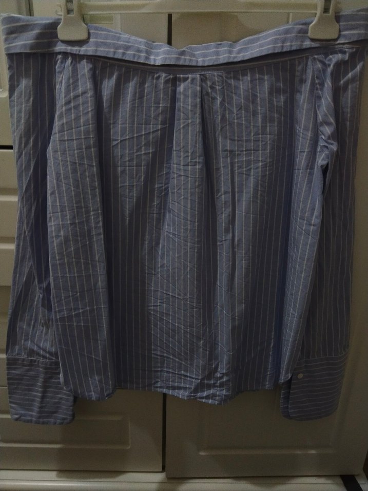 Düşük yaka çizgili kadın gömlek - Görsel 4