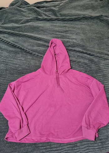 kadın kapüşonlu crop sweatshirt - Görsel 4