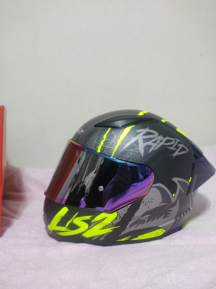 Renkli Baskılı Biker Motosiklet Kaskı - Görsel 3