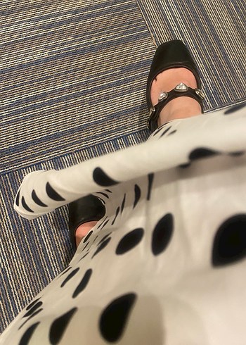 Uzun Puantiyeli V Yaka Elbise - Görsel 3