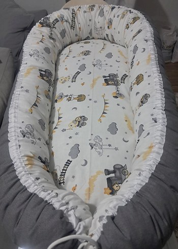 Kırmızı Kalp Desenli Bebek Taşıma Yatağı - Görsel 5