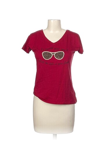 Diğer T-shirt %70 İndirimli.