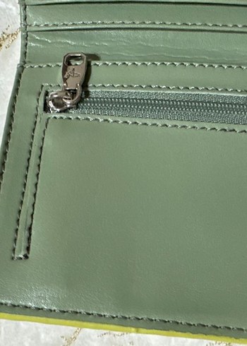 Parlak Yeşil Deri Kadın Cüzdanı - Görsel 4