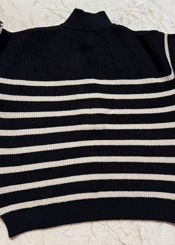 Düğmeli Siyah Beyaz Çizgili Kadın Kazak - Görsel 5