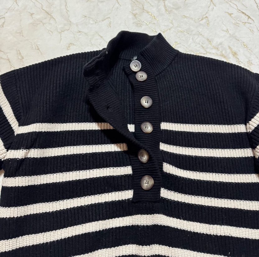 Düğmeli Siyah Beyaz Çizgili Kadın Kazak - Görsel 2