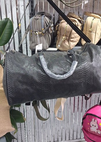 Siyah Yılan Derisi Desenli Kemerli Deri Çanta - Görsel 4