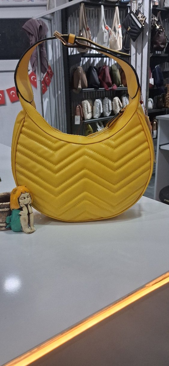 Sarı Deri Kadın Omuz Çantası - Görsel 3