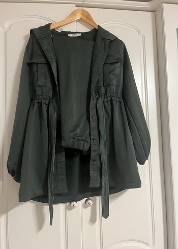 Kemerli kapşonlu takım - Görsel 2