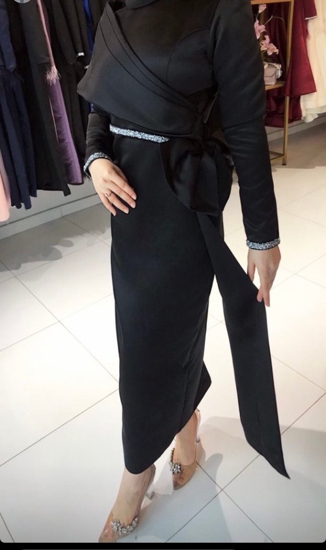 Kadın Siyah Kuşaklı Uzun Abiye Elbise - Görsel 2