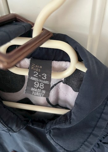 Kız Çocuk Düğmeli Lacivert trençkot - Görsel 3