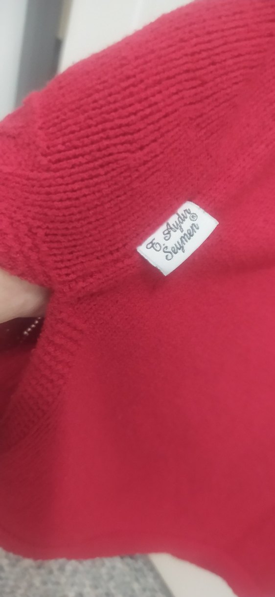 Kırmızı V Yakalı Örgü Kadın Kazak - Görsel 4