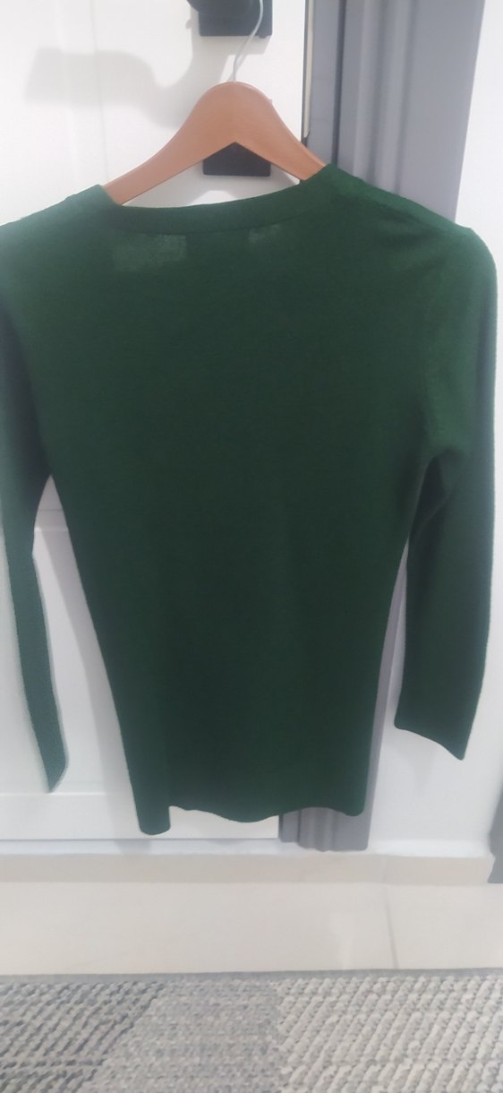 Yeşil V Yakalı Kadın Yün Hırka - Görsel 3