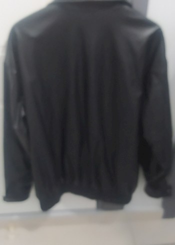 Siyah Parlak Fermuarlı Deri Kadın Ceket - Görsel 4