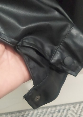 Siyah Parlak Fermuarlı Deri Kadın Ceket - Görsel 7