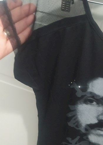 Siyah Baskılı Kadın Tişört - Görsel 4