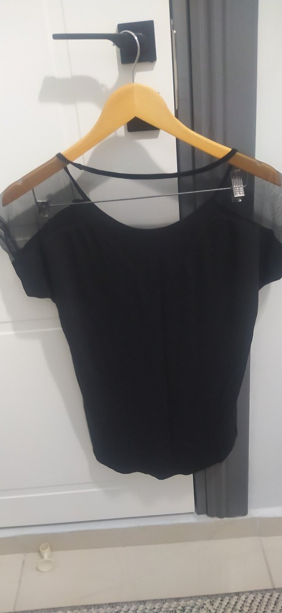 Siyah Baskılı Kadın Tişört - Görsel 3