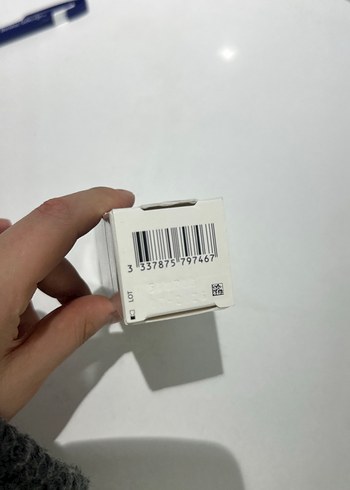 La Roche-Posay Anthelios Oil Correct SPF 50+ Jel Krem - Görsel 3