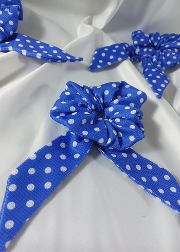 Mavi Puantiyeli Fiyonk Detaylı Saç Tokası - Görsel 4