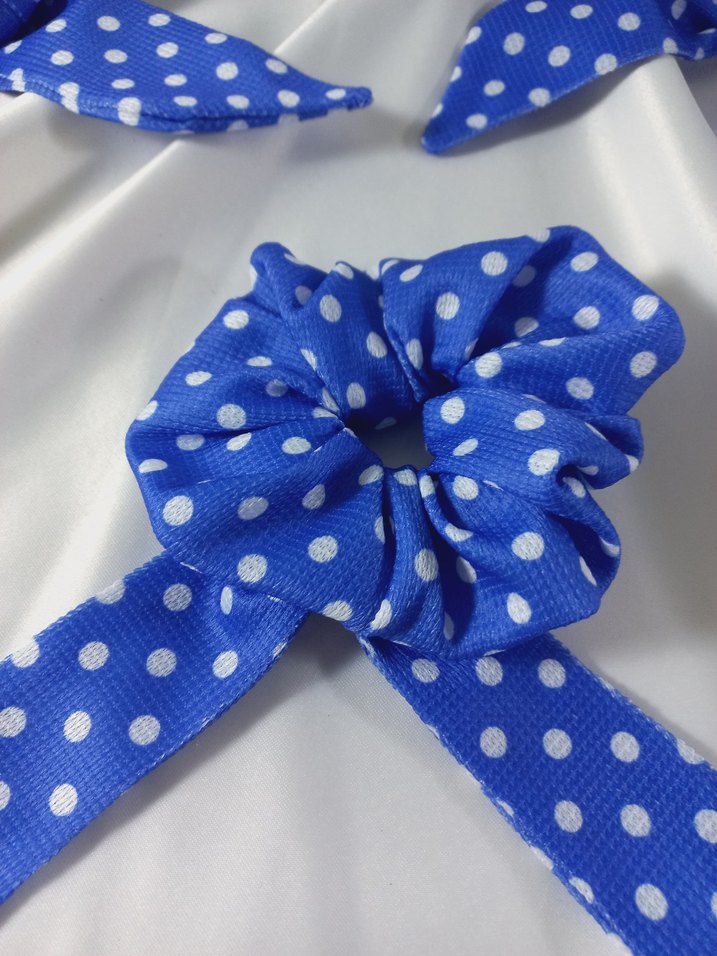 Mavi Puantiyeli Fiyonk Detaylı Saç Tokası - Görsel 3