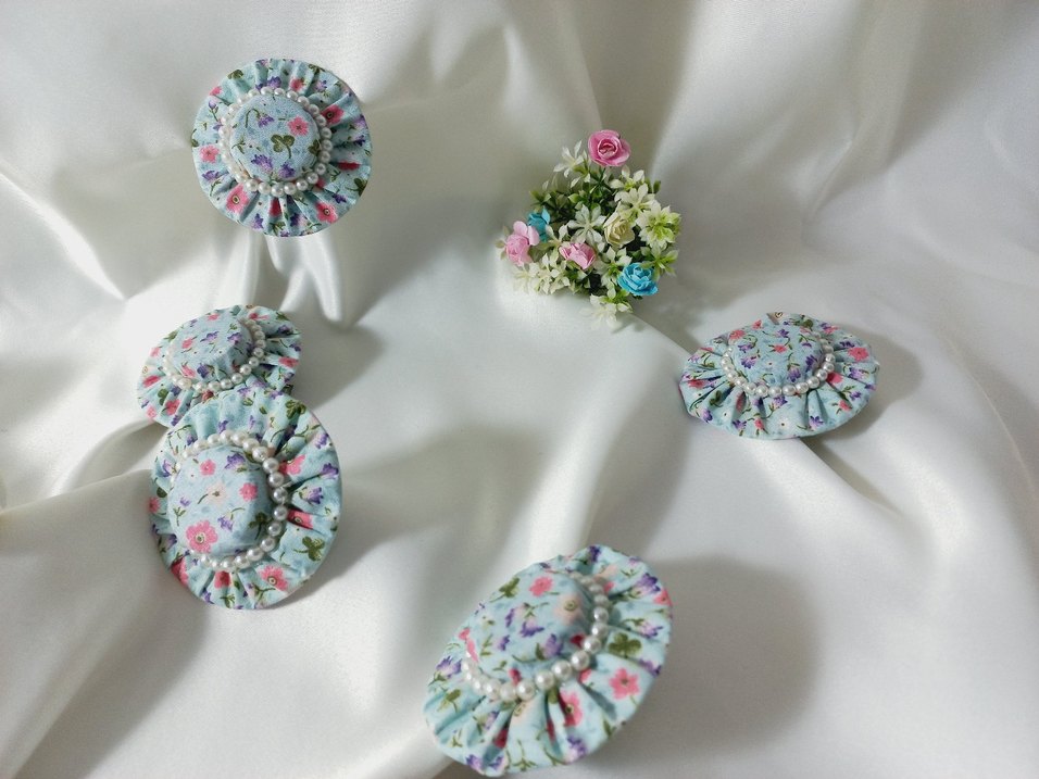 inci Detaylı Çok Renkli şapka şekilli Saç Tokası - Görsel 4