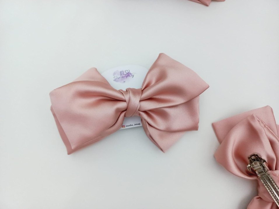 Pembe saten Fiyonk Toka seti - Görsel 2