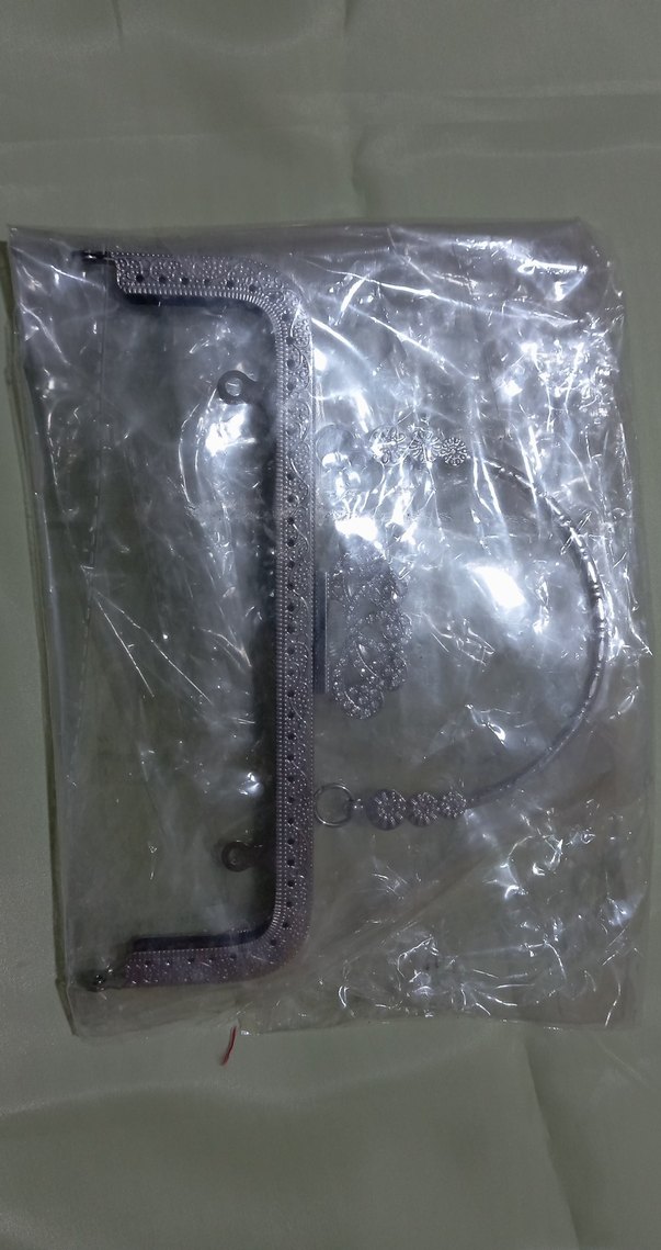 Gri Nakışlı Metal Tokalı Abiye Çanta - Görsel 3