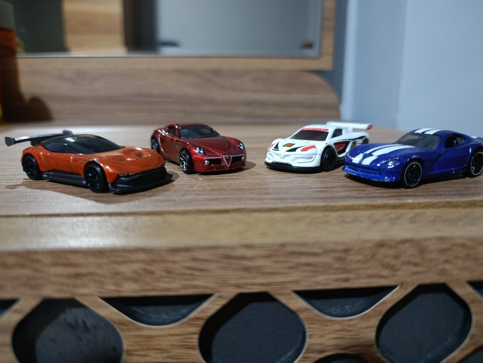 HotWheels 4'lü Spor Arabalar - Görsel 3