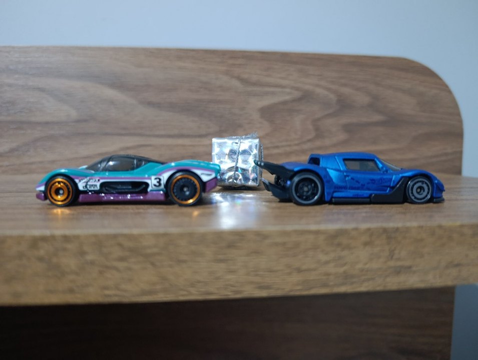 HotWheels ikili regular araba - Görsel 4
