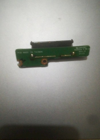 Yeşil Laptop Parçası Bağlantı Aparatı - Görsel 3