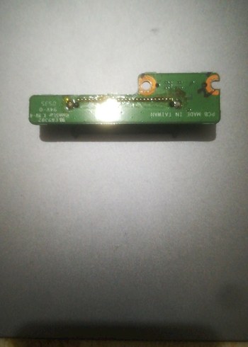 Yeşil Laptop Parçası Bağlantı Aparatı - Görsel 2