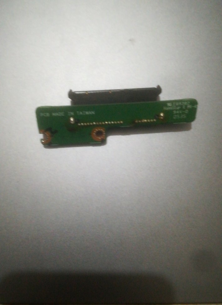 Yeşil Laptop Parçası Bağlantı Aparatı - Görsel 3