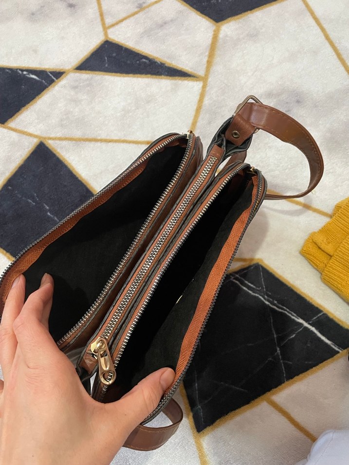 Kahverengi Deri Kadın Omuz Çantası - Görsel 2