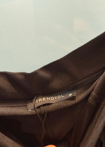 Püsküllü Kahverengi Süet Mini şort - Görsel 3