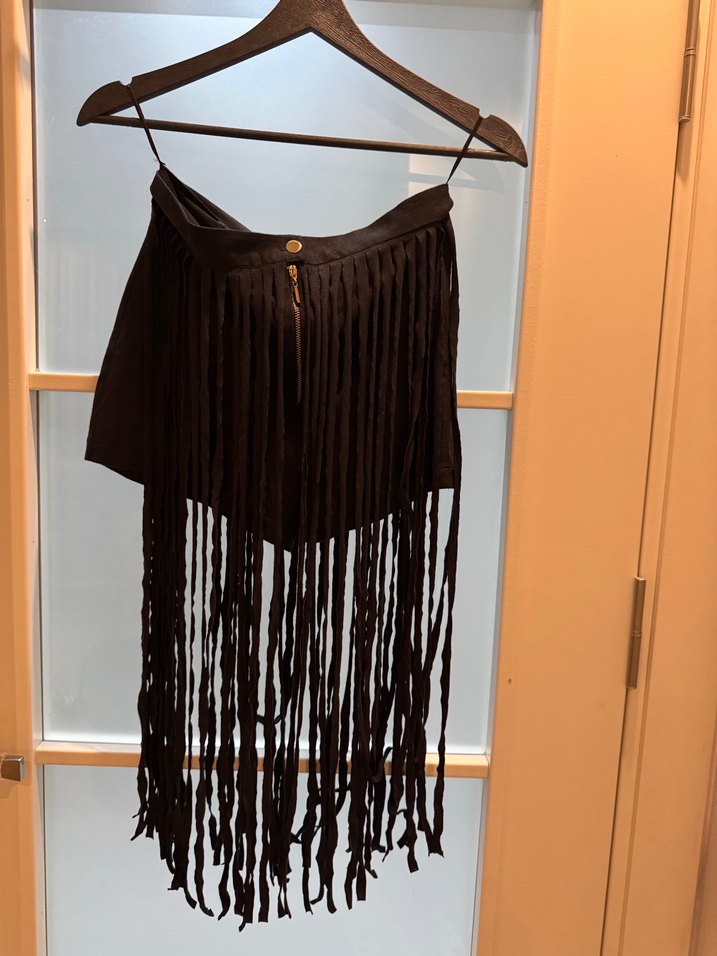 Püsküllü Kahverengi Süet Mini şort - Görsel 2