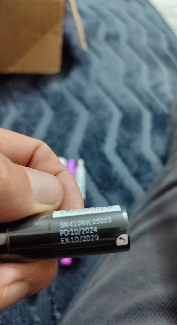 Koyu Kırmızı Ruj - Görsel 2