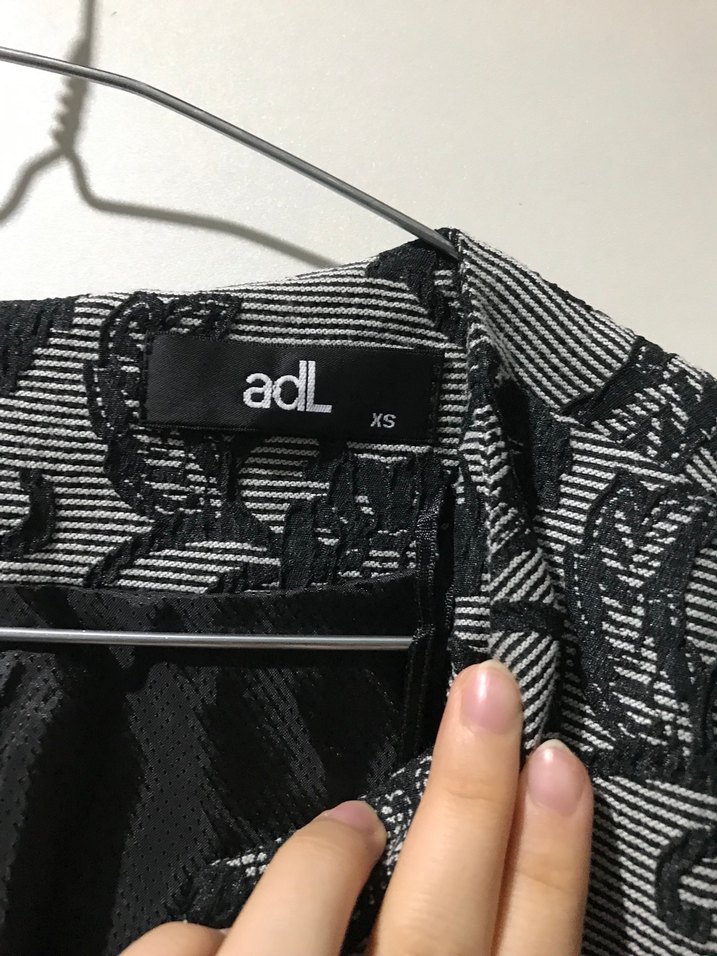 Dantel detaylı gri kısa kollu elbise - Görsel 3