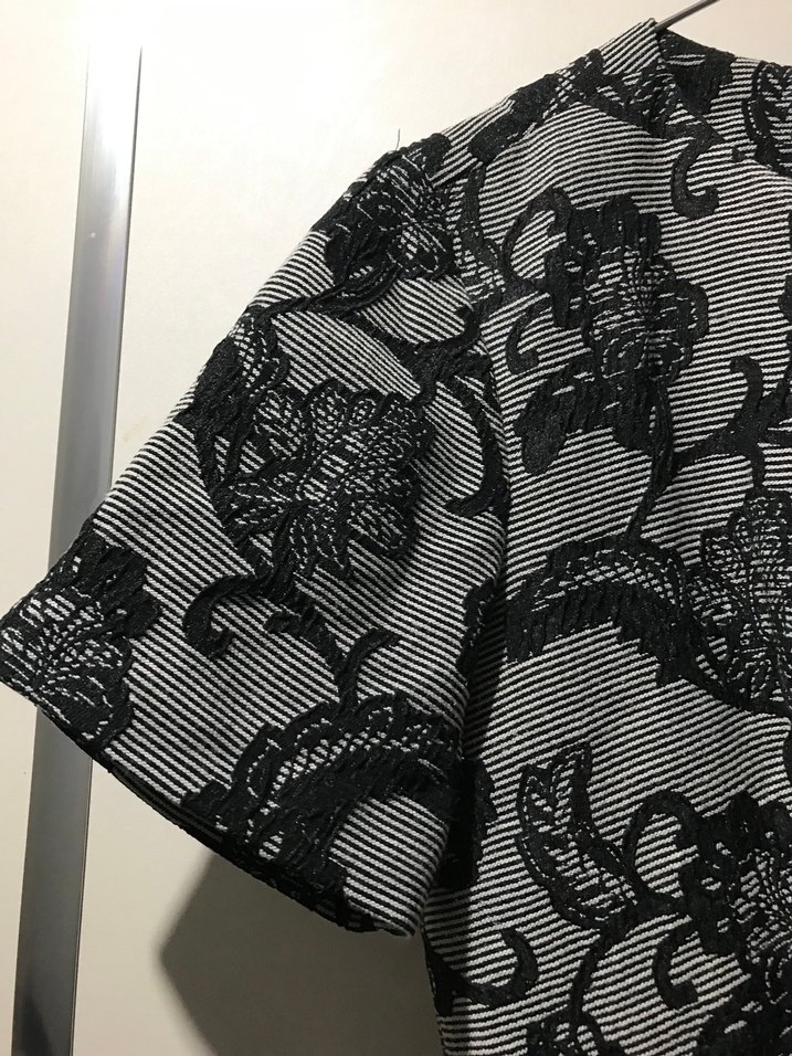 Dantel detaylı gri kısa kollu elbise - Görsel 5