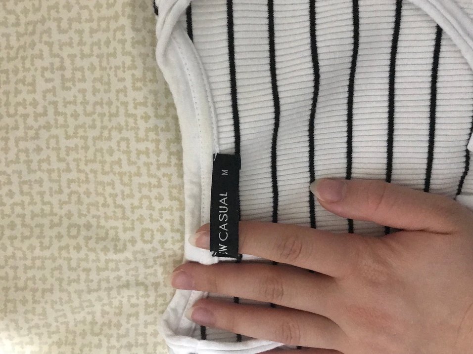 Düğmeli Çizgili Beyaz body - Görsel 3