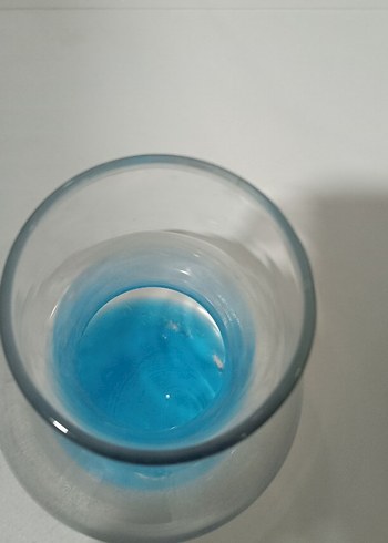 Gri Tabanlı Mavi Cam Vazo - Görsel 4