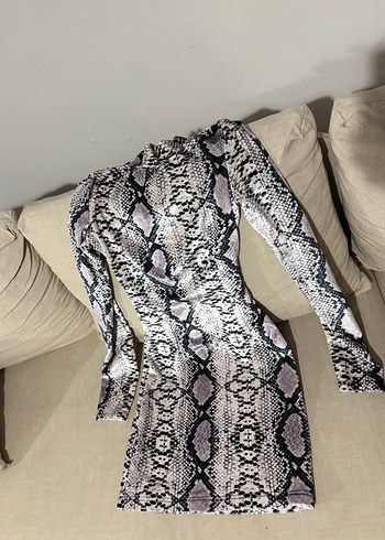 Yılan Desenli Uzun Kollu Kadın Elbise - Görsel 2