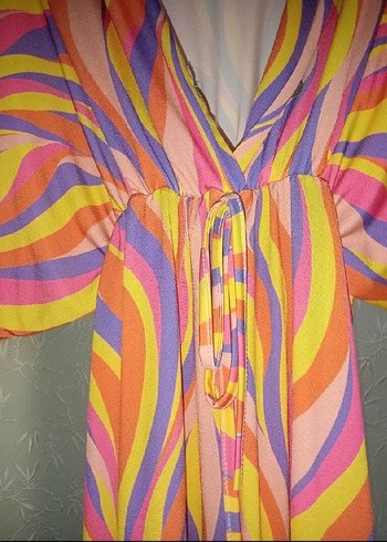 Çok Renkli Kısa Şort Tulum - Görsel 4