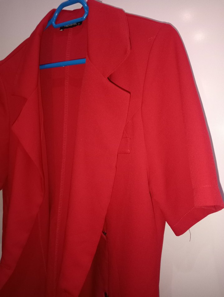 Kısa Kollu Parlak Kırmızı Midi Kadın Elbise - Görsel 3