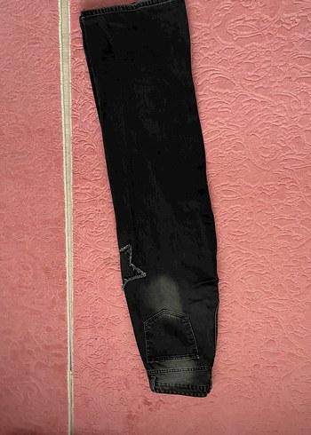 Siyah Nakışlı Bol Kesim Kadın Kot Pantolon - Görsel 2