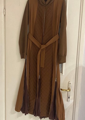 Kahverengi Kuşaklı Uzun Kadın Kaban - Görsel 2