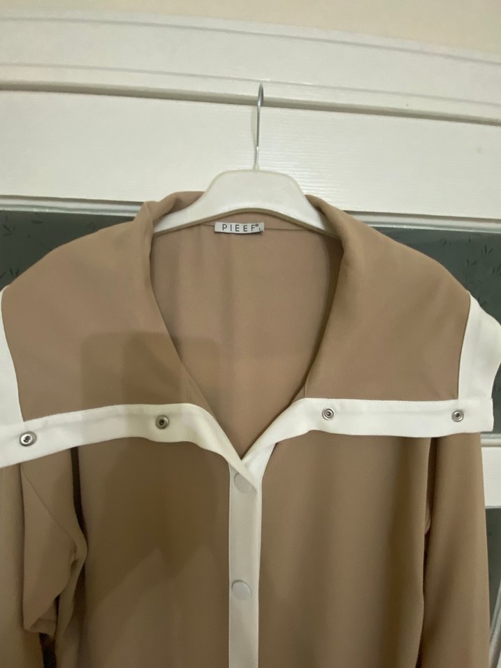 Bej Uzun Kollu Kadın Uzun boy kap - Görsel 3