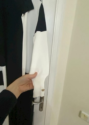 Kadın Siyah Beyaz Uzun Kollu Uzun Elbise - Görsel 3