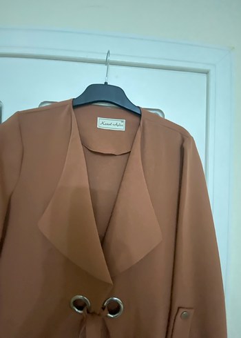 Bej Uzun Kemerli Kadın Kaban Kemal Aydın markadır. - Görsel 2