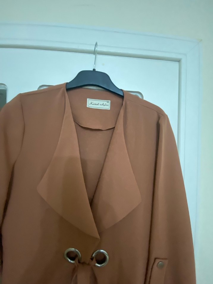 Bej Uzun Kemerli Kadın Kaban Kemal Aydın markadır. - Görsel 2