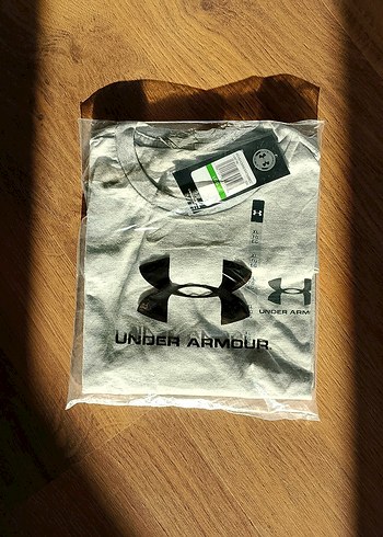 Under Armour T shirt - Görsel 4