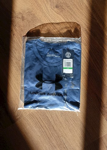 Under Armour T shirt - Görsel 4